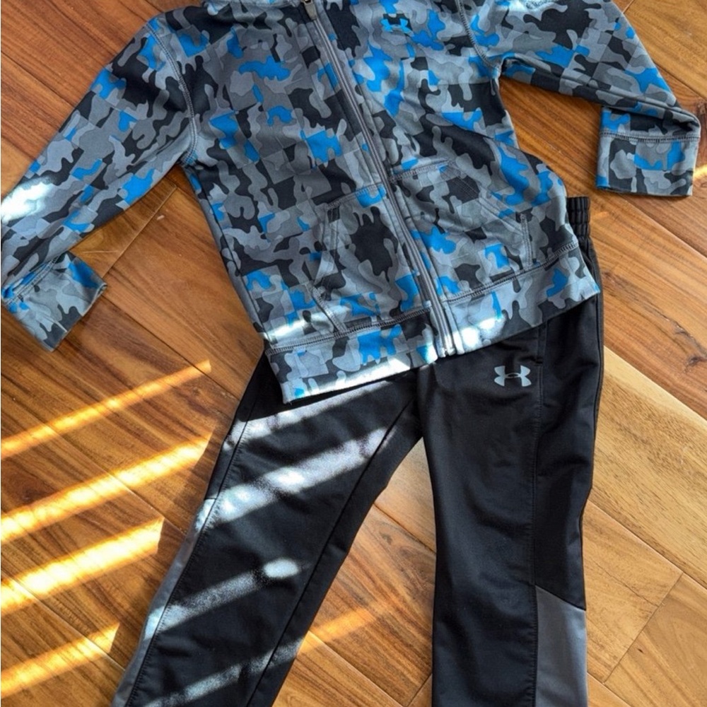 Under Armour Blue and Gray Camo Hoodie with Black Pants Size 4T
